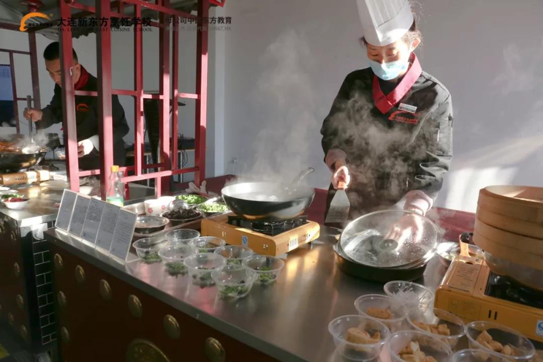 大连新东方烹饪学校任教老师